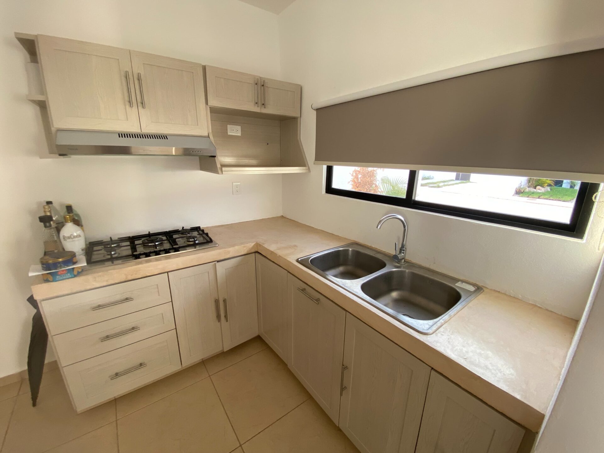 ID3044 – CASA CON 2 RECÁMARAS EN PRIVADA, CONKAL